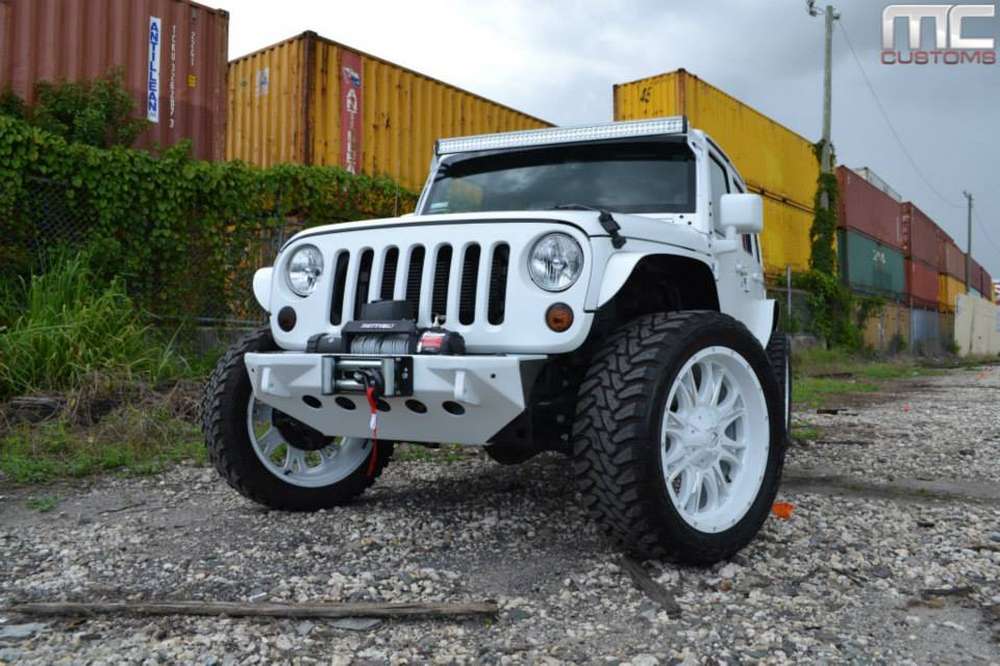MC Customs показала обновленный Jeep Wrangler Rubicon