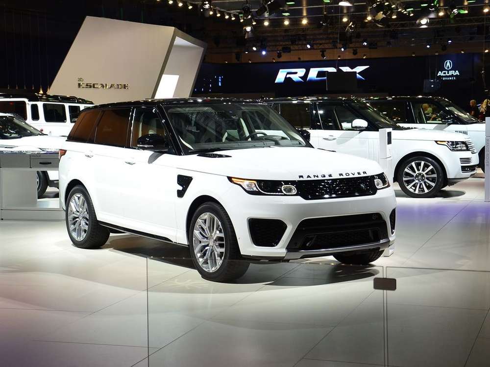 В Москве Land Rover удивил «заряженным» сюрпризом