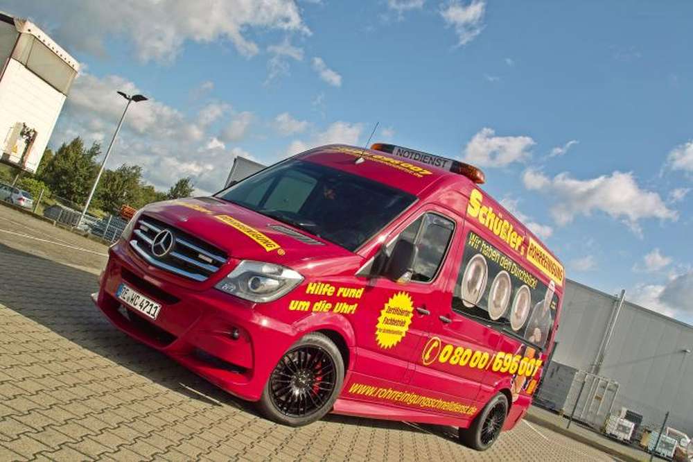 Mercedes Benz Sprinter AMG