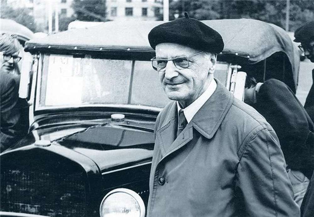 Долматовский Юрий Ааронович (1913 – 1999, Россия)