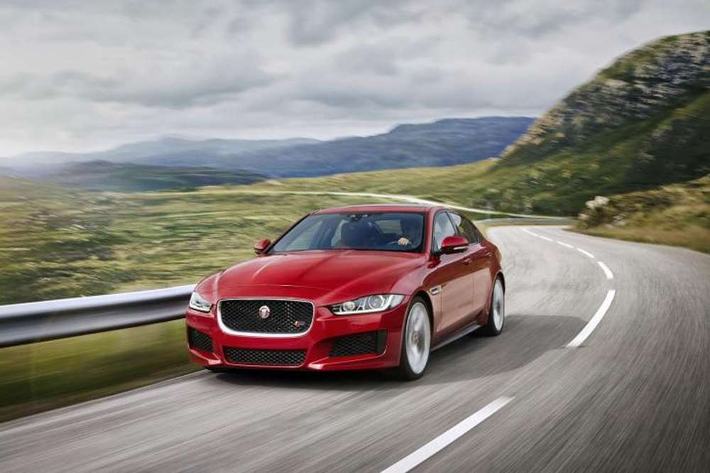 Новый компактный седан Jaguar XE: конкурент BMW 3-Series и Audi A4