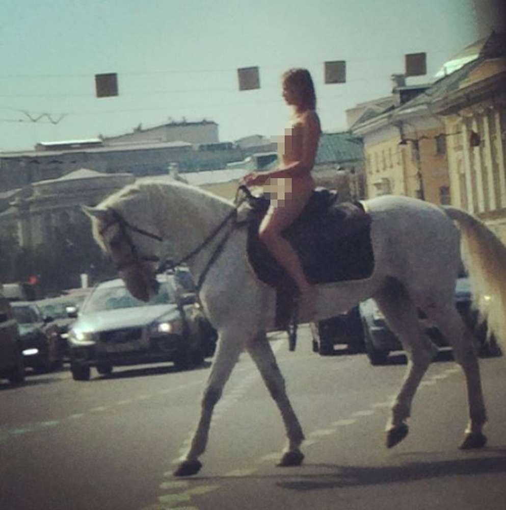саша бортич голая на коне фото 10