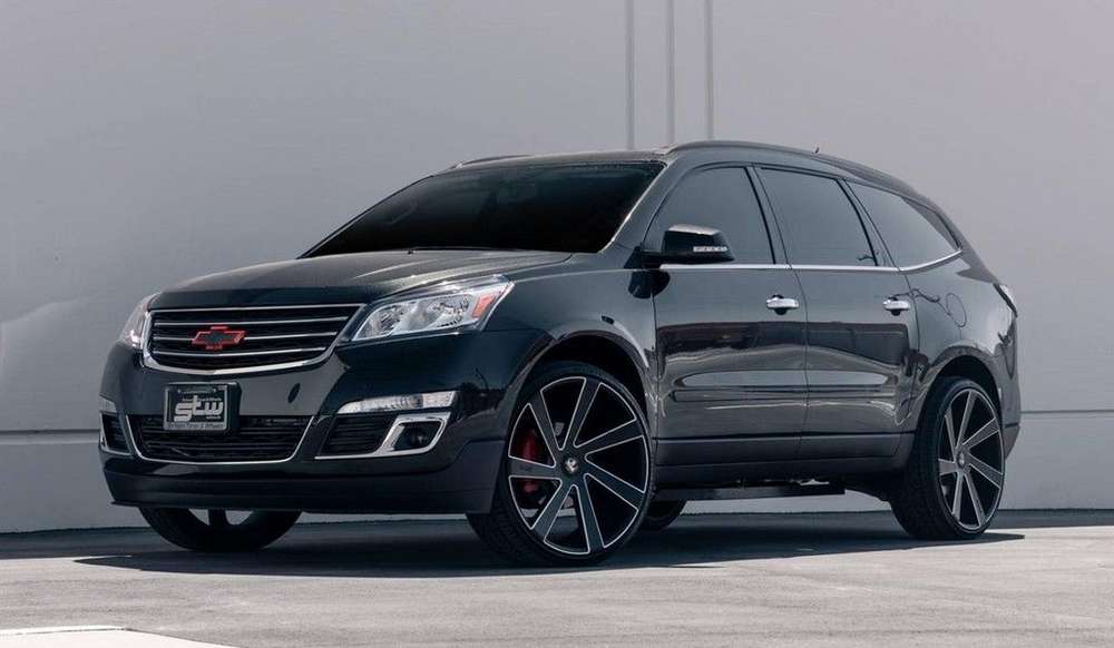 Chevrolet Acadia примерил колесные диски от DUB Wheels