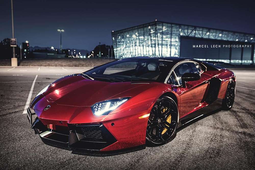 Lamborghini Aventador s красный