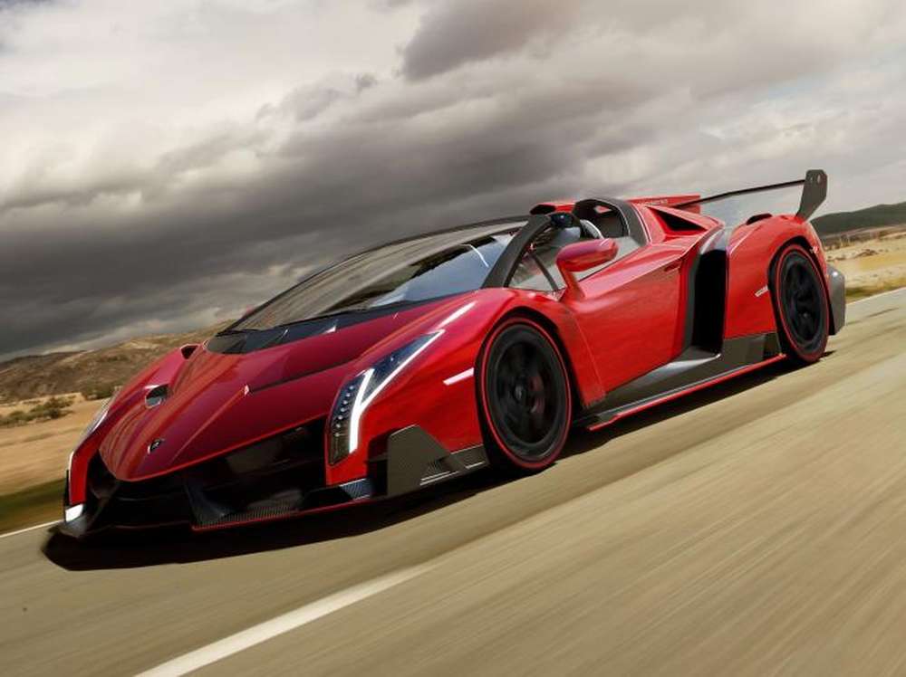На продажу выставлен Lamborghini Veneno Roadster за 4,8 млн евро