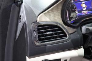 2015 Chrysler 200 Live From Detroit 2014