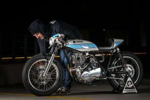 2016 Yamaha SR400 by Fred Krugger Bertrand