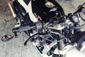 2016 Suzuki RG400 Gamma by Lazareth