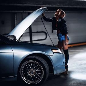 В огнях диких фар