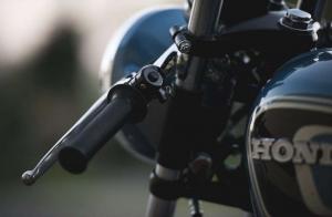 1975 Honda CB250G by Rooshers