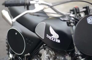 2016 Honda XL500 Malachi Crunch by Deus Japan