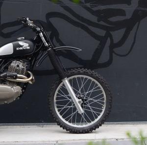 2016 Honda XL500 Malachi Crunch by Deus Japan