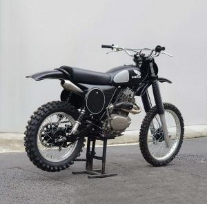 2016 Honda XL500 Malachi Crunch by Deus Japan