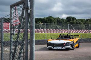 2016 VUHL 05RR UK)