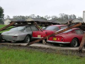 Коллекция классических Ferrari в сарае