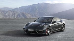 2016 Porsche Panamera Turbo