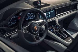 2016 Porsche Panamera Turbo