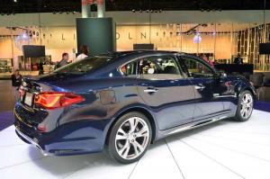 2015 Infiniti Q70L