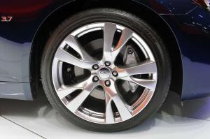 2015 Infiniti Q70L