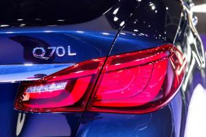 2015 Infiniti Q70L