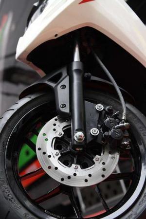 2016 Aprilia SR150