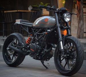 2016 KTM Duke 390 by Bendita Macchina