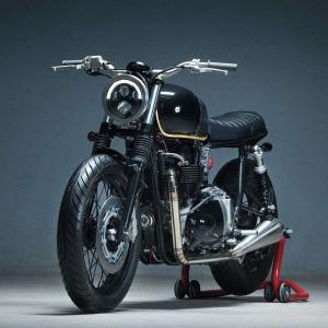 2004 Triumph Bonneville Steve’s Bonnie by Kiddo Motors
