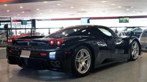 Ferrari Enzo Gloss Black