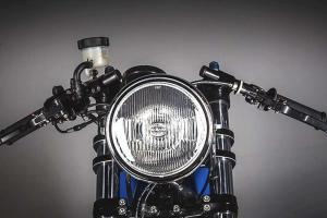 1977 Yamaha RD400 by MotoRelic