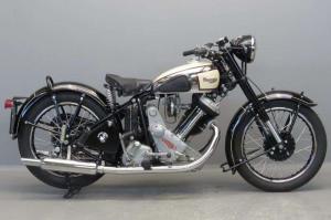 Винтажный мотоцикл Panther Model 100
