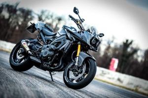 2016 Suzuki GSX-S1000 Tsurugi by Triplespeed