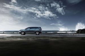 2016 Peugeot 5008 WW)