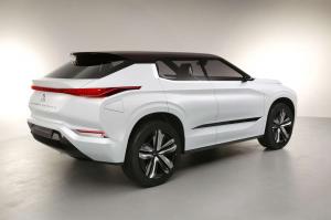 2016 Mitsubishi GT-PHEV Concept