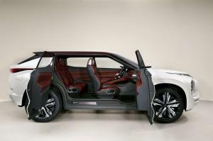 2016 Mitsubishi GT-PHEV Concept