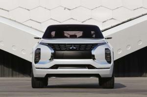 2016 Mitsubishi GT-PHEV Concept
