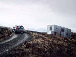 2016 Volvo V90 T6 Cross Country