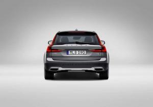 2016 Volvo V90 T6 Cross Country