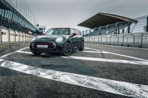 2016 Mini John Cooper Works Clubman WW)