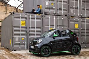 2017 Smart ForTwo Cabrio Electric Drive Tailor Made by Brabus WW)
