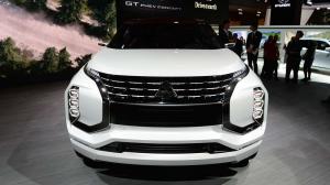 2016 Mitsubishi GT-PHEV Concept