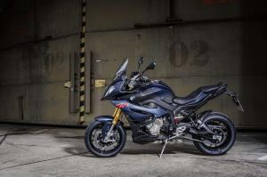 2017 BMW S1000XR