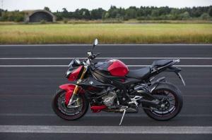 2017 BMW S1000R
