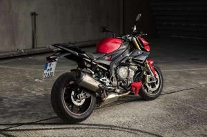 2017 BMW S1000R