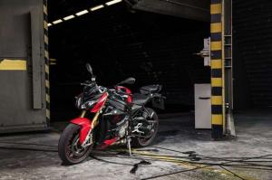2017 BMW S1000R