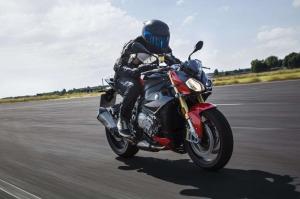 2017 BMW S1000R