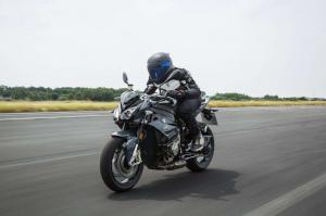 2017 BMW S1000R
