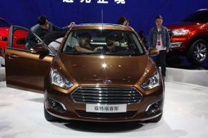 2014 Ford Escort
