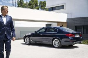 2017 BMW 530d xDrive Sedan Luxury Line WW)