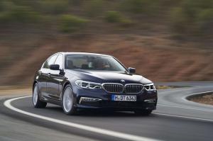 2017 BMW 530d xDrive Sedan Luxury Line WW)