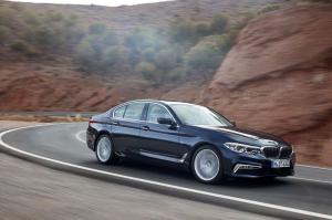 2017 BMW 530d xDrive Sedan Luxury Line WW)